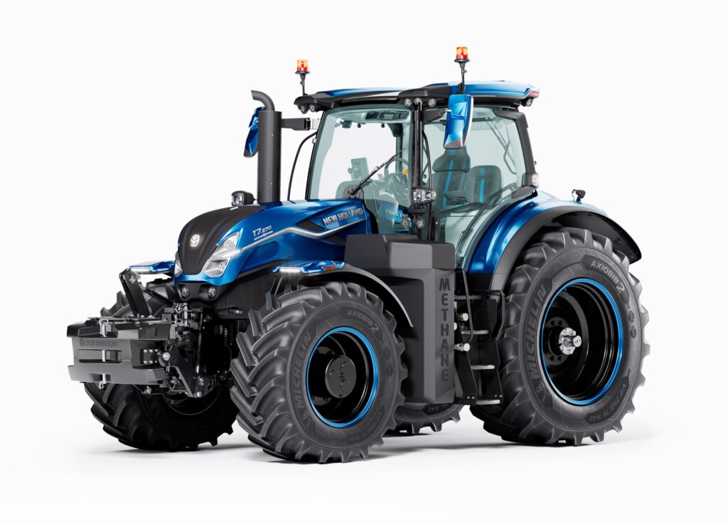 New-Holland-T7-Methane-Power-LNG-Tractor