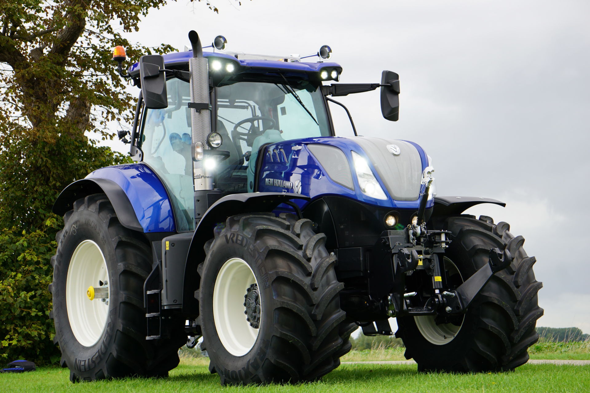 precedent Kwadrant Pakket New Holland viert 10 jaar T7 met limited edition | LandbouwMechanisatie