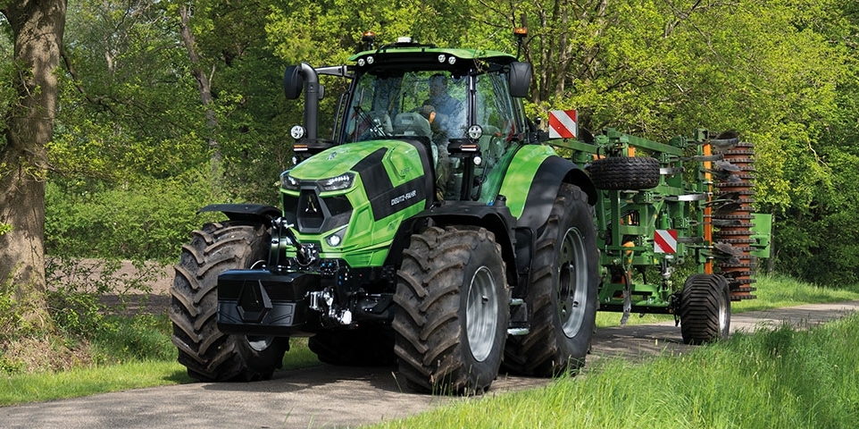 Verschillende goederen bewijs invoegen Deutz-Fahr vernieuwt 7TTV-serie | LandbouwMechanisatie