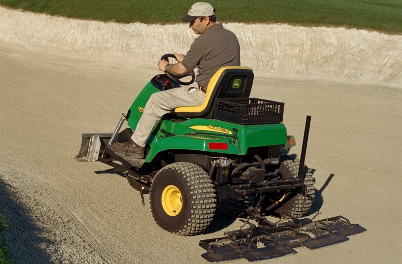 John Deere 1200H voor golfbunker | en Park Techniek